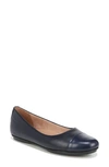 NATURALIZER MAXWELL CAP TOE SKIMMER FLAT