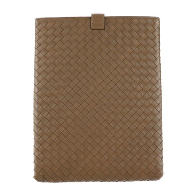 Bottega Veneta Intrecciato Brown Leather Wallet  ()