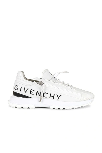 Givenchy Spectre Runner Sneakers In Leather With Zip In White Black