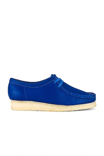 Clarks Wallabee Boot In Bright Blue