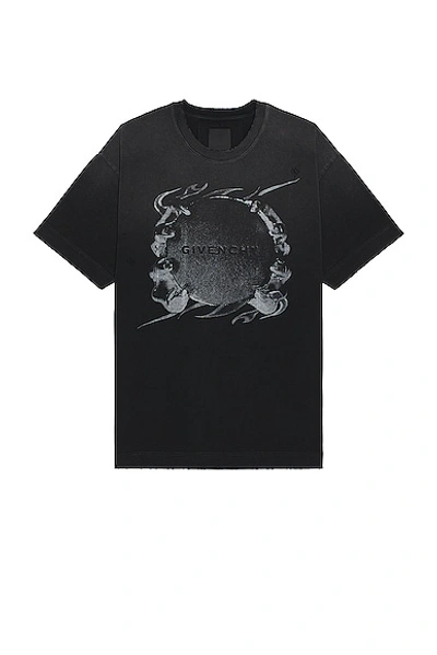 Givenchy Casual Fit Tee In Black