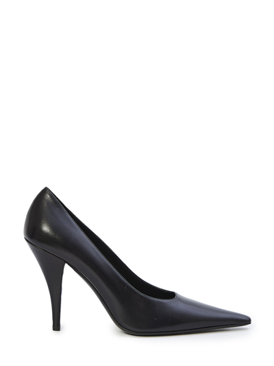 The Row Lana Leather Pumps In Black