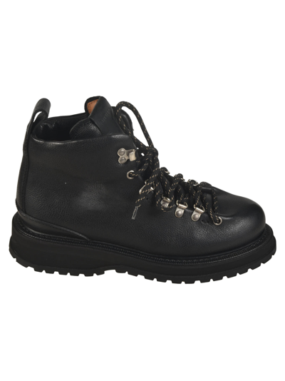 Buttero Lace-up Fitted Boots In Black