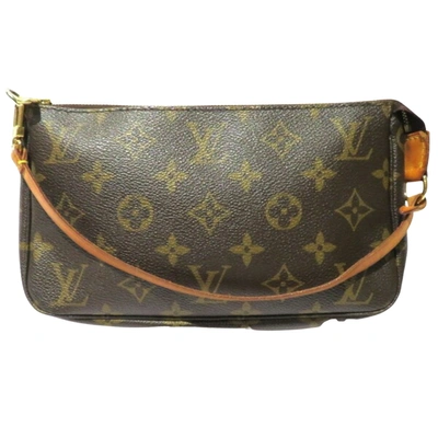 Pre-owned Louis Vuitton Pochette Accessoire Brown Canvas Clutch Bag ()