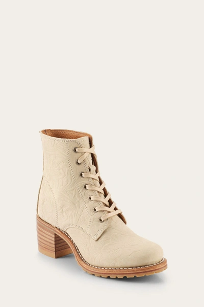 The Frye Company Frye Sabrina 6g Lace-up Boots In Ivory