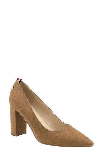 Tommy Hilfiger Abilene Pump In Dark Natural
