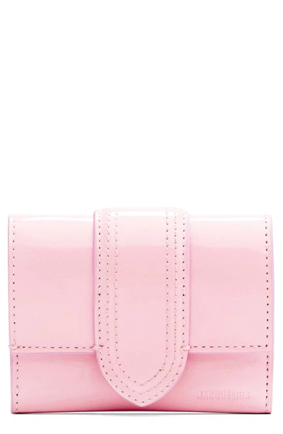 Jacquemus Le Compact Bambino Leather Wallet In Rose