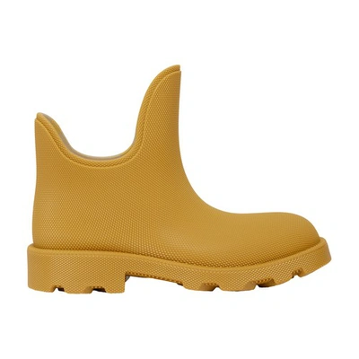 Burberry Pebbled Rubber Rainboots In Yellow