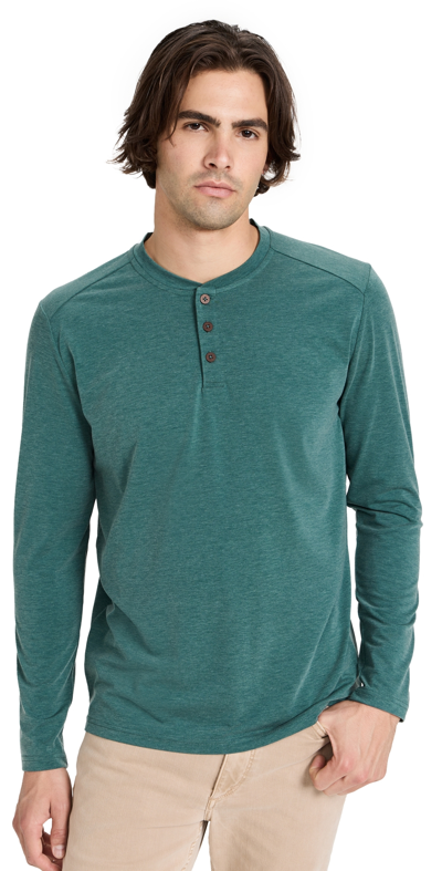 Fair Harbor The Seabreeze Performance Henley In Sea Pine