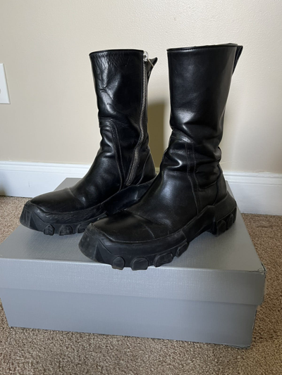 Pre-owned Rick Owens Aw18 Sisyphus Tractor Boots In Black