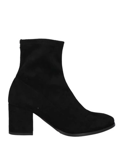 Creative Ankle Boots In Black