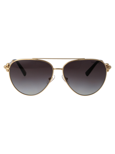 Tiffany &amp; Co. 0tf3092 Sunglasses In 60023c Gold