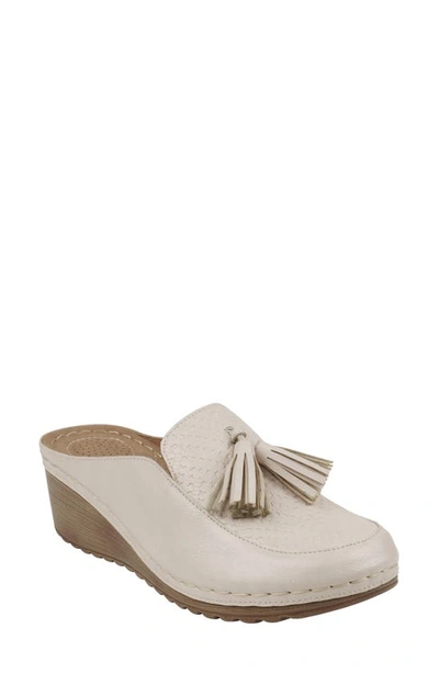 Good Choice New York Dacey Tassel Wedge Mule In Off White