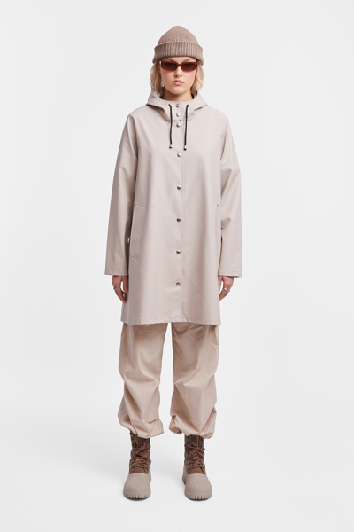 Stutterheim Mosebacke Lightweight Raincoat In Light Sand