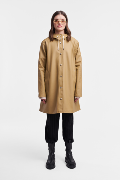 Stutterheim Mosebacke Raincoat In Sand