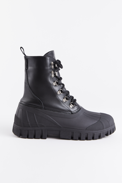 Stutterheim Patrol Boot Leather In Black