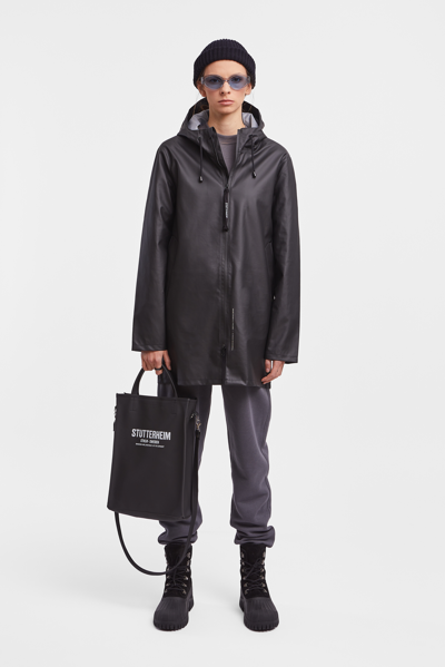Stutterheim Stockholm Lightweight Zip Women Raincoat In Black