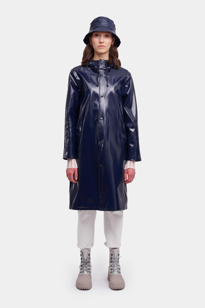 Stutterheim Stockholm Long Opal Raincoat In Navy