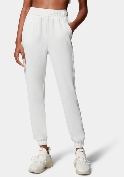 Bebe Lux Lounge Crepe Jogger With Combo Satin In White Alyssum