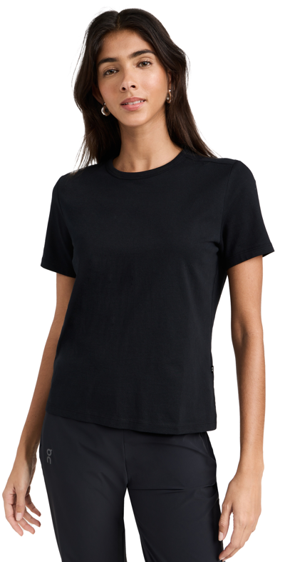 On Tee In Black