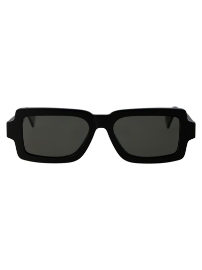 Retrosuperfuture Sunglasses In Black