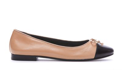 Tory Burch Leather Ballet Flat In Neutrals