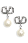 Valentino Vlogo Signature Pearl Drop Earrings In Zqr Palladio/cream/crystal Sil
