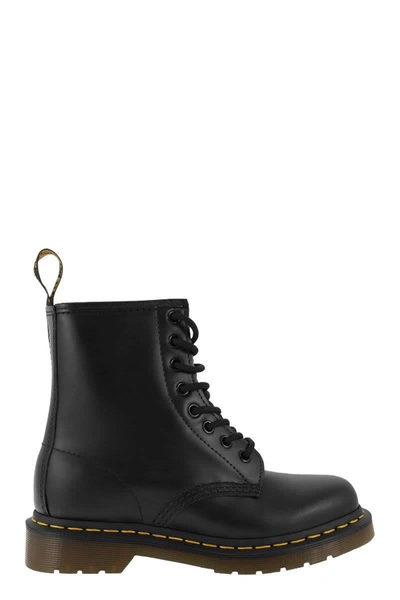 DR. MARTENS' DR. MARTENS 1460 SMOOTH - LACE-UP BOOT