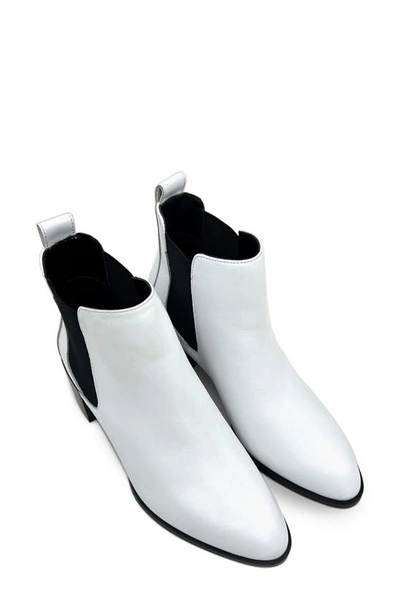 Yosi Samra Melissa Pointed Toe Chelsea Boot In White Leather