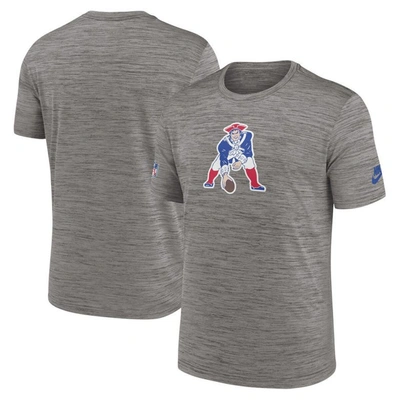 Nike Men's Heather Charcoal New England Patriots 2023 Sideline Alternate Logo Performance T-shirt
