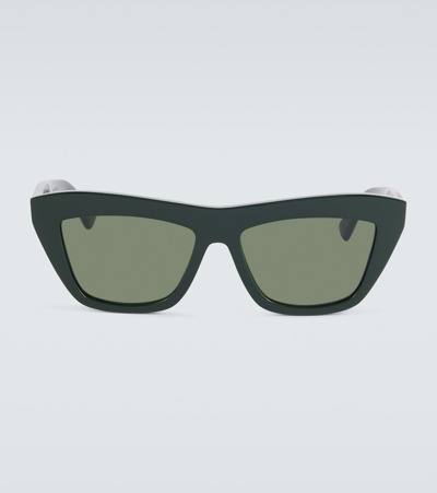 Bottega Veneta Cat-eye Sunglasses In Green