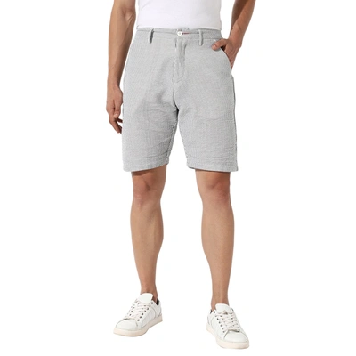 Campus Sutra Seersucker Stripe Shorts In White