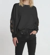 LABEL+THREAD MATCHBOX SWEATSHIRT IN BLACK