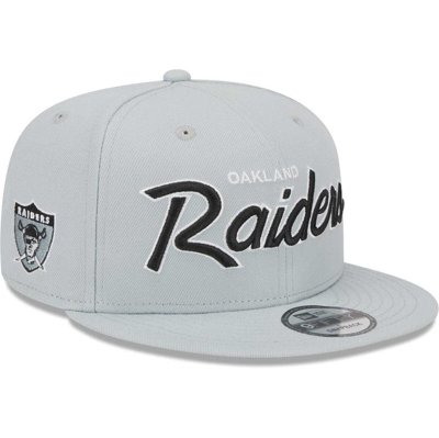 New Era Silver Oakland Raiders Gridiron Classics Main Script 9fifty Snapback Hat