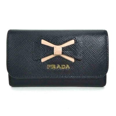 Prada Black Leather Wallet  ()