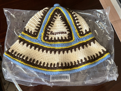 Pre-owned Supreme New Crochet Edge Bell Hat M/l In White