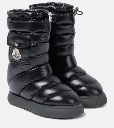 Moncler Gaia Down Snow Boots In Black