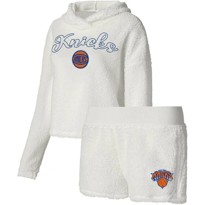 COLLEGE CONCEPTS COLLEGE CONCEPTS CREAM NEW YORK KNICKS FLUFFY LONG SLEEVE HOODIE T-SHIRT & SHORTS SLEEP SET