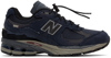 NEW BALANCE NAVY 2002R SNEAKERS