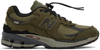 NEW BALANCE GREEN 2002R SNEAKERS