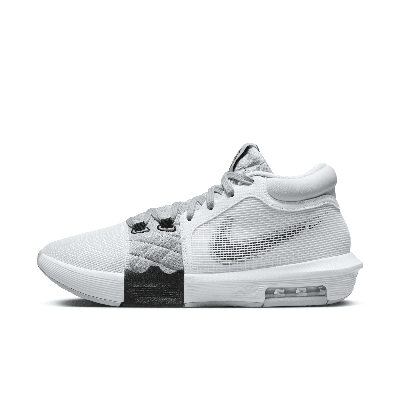 Nike Men's Lebron Witness 8 Basketball Shoes In White