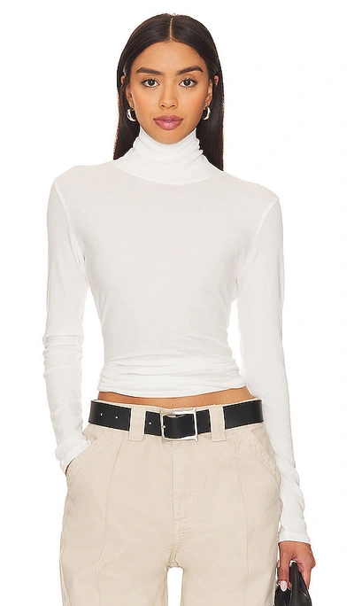 La Made Roosevelt Turtleneck Tee In Ivory