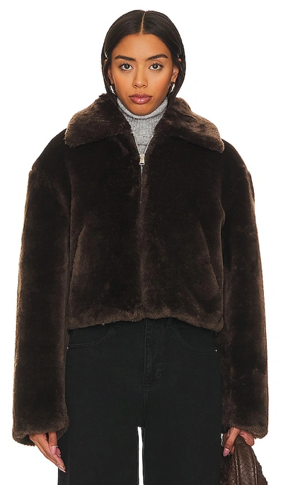 Frame Faux Fur Zip Up Jacket In Brown