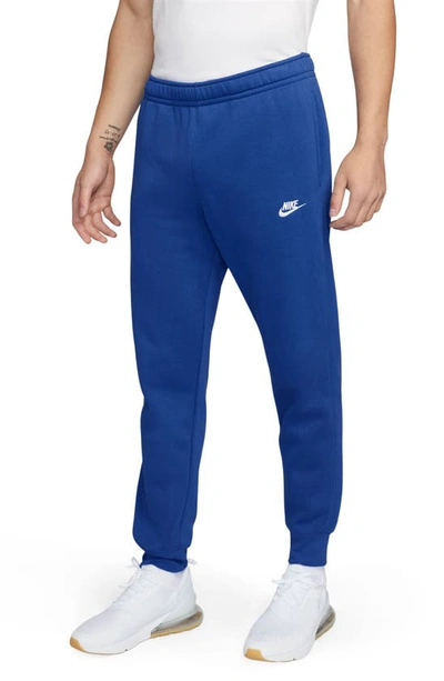 Nike Men's  Sportswear Club Fleece Jogger Trousers In Blue