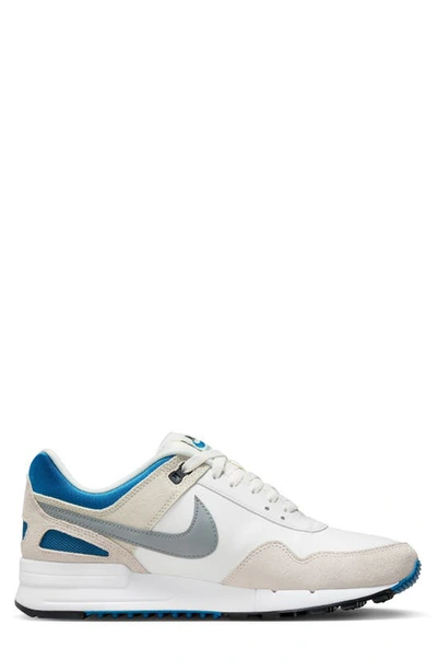 Nike White Air Pegasus '89 Sneakers