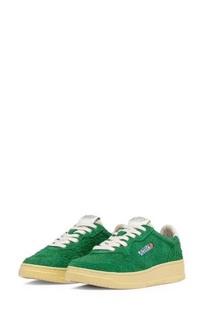 Autry Medalist Low Sneaker In Golf Green