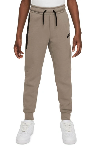 Nike Sportswear Tech Fleece Big Kids' (boys') Trousers In Brown