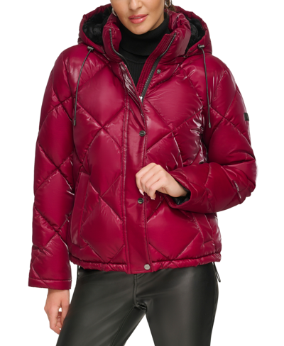 Dkny Women's Diamond Quilted Hooded Puffer Coat In Wine
