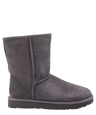 UGG CLASSIC SHORT ANKLE BOOTS