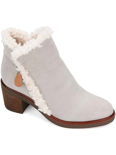 Gentle Souls Womens Suede Ankle Chelsea Boots In White